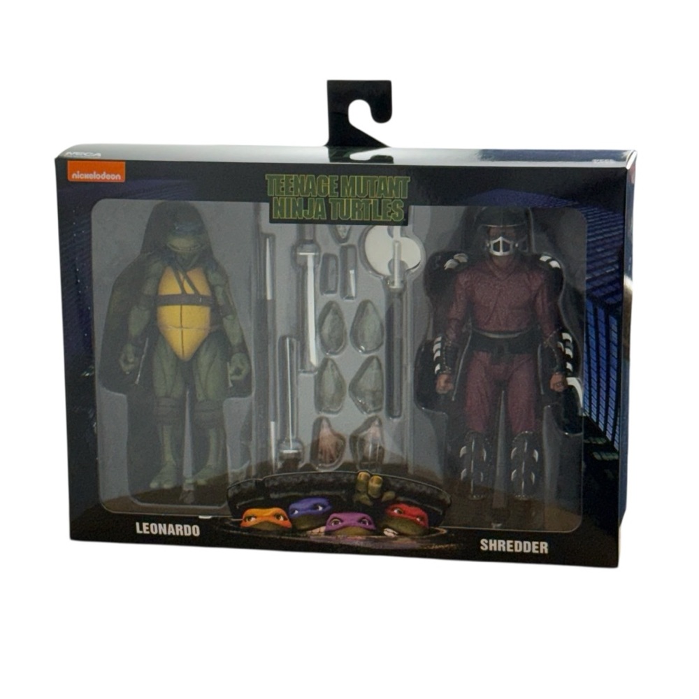 Nickelodeon TMNT Leonardo & Shredder Action Figures - Green and Burgundy
